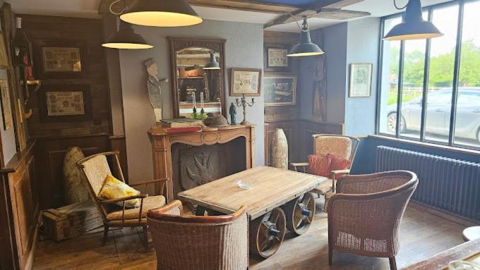 Au Petit Quinquin Hotel Ceaux Ngoại thất bức ảnh